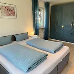 Appartement Gary Mit Zwei Terrassen Und Garten *
