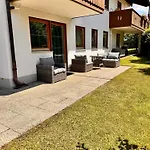 Gary Mit Zwei Terrassen Und Garten *
