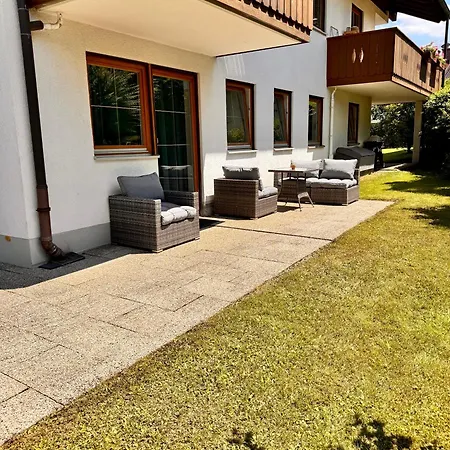 Gary Mit Zwei Terrassen Und Garten *