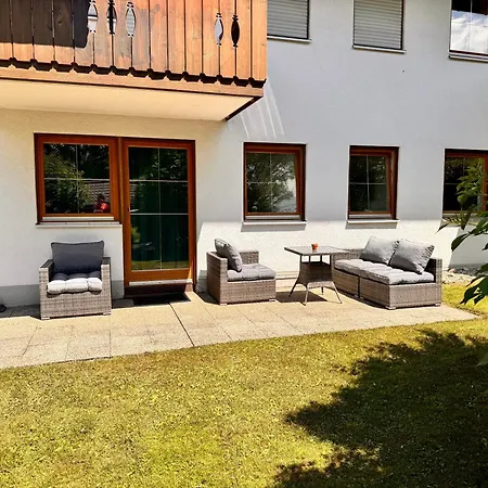 Апартаменты Gary Mit Zwei Terrassen Und Garten *